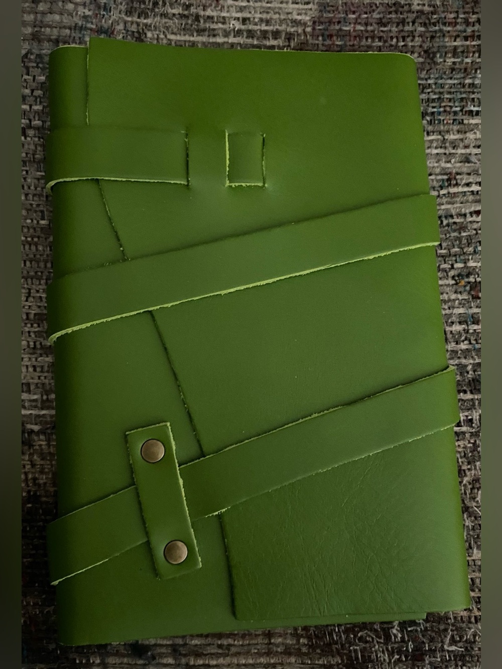 Portland Leather Goods Medium Wrap Leather Journal - Green Apple.